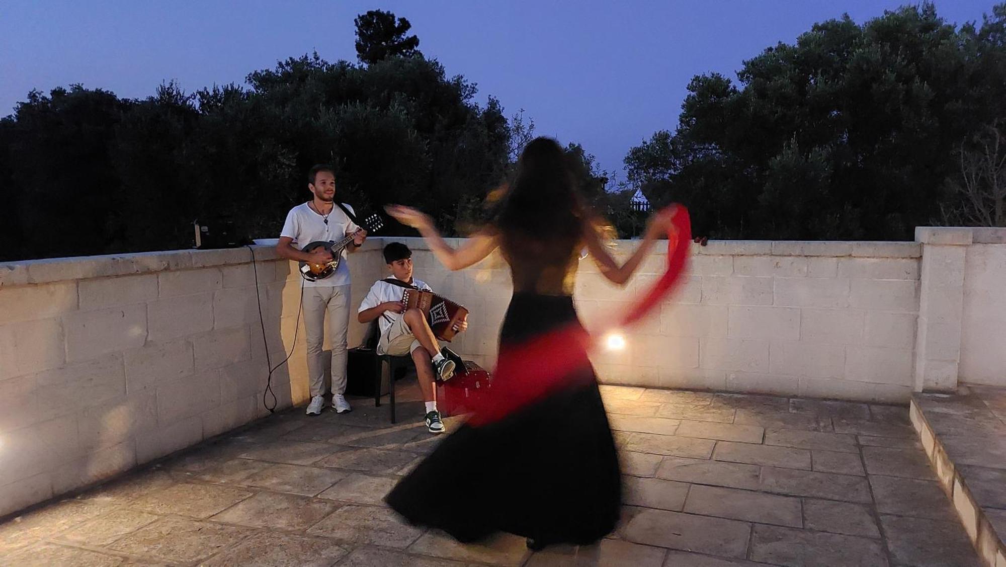 Trulli Aurasia أوستوني المظهر الخارجي الصورة
